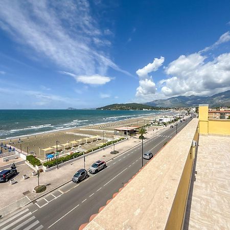 Apartamento Il Mare In Giardino Scauri  Exterior foto