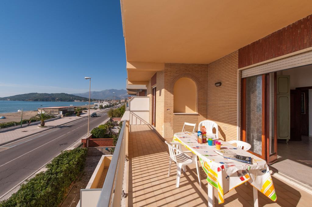 Apartamento Il Mare In Giardino Scauri  Exterior foto