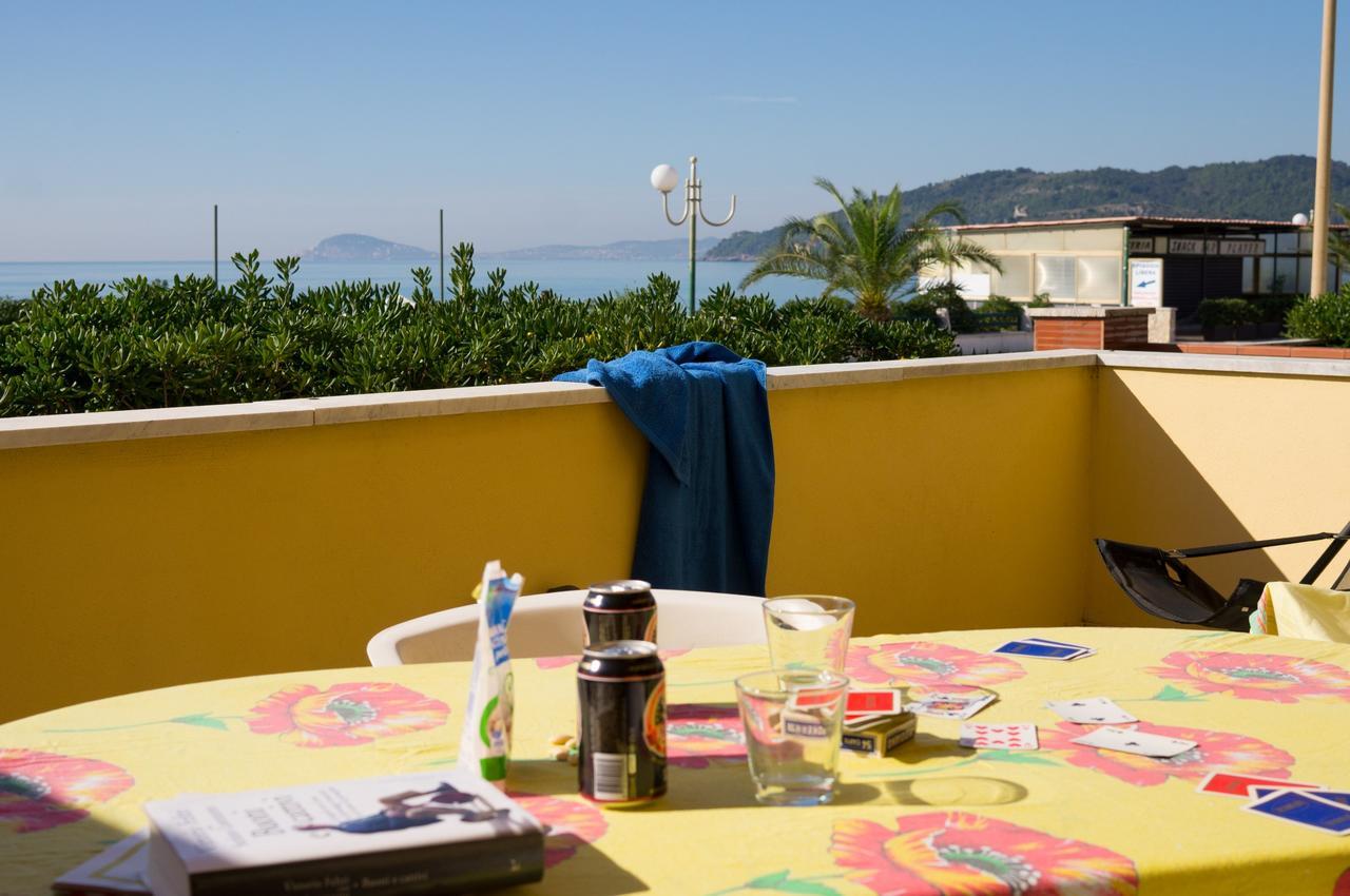 Apartamento Il Mare In Giardino Scauri  Exterior foto